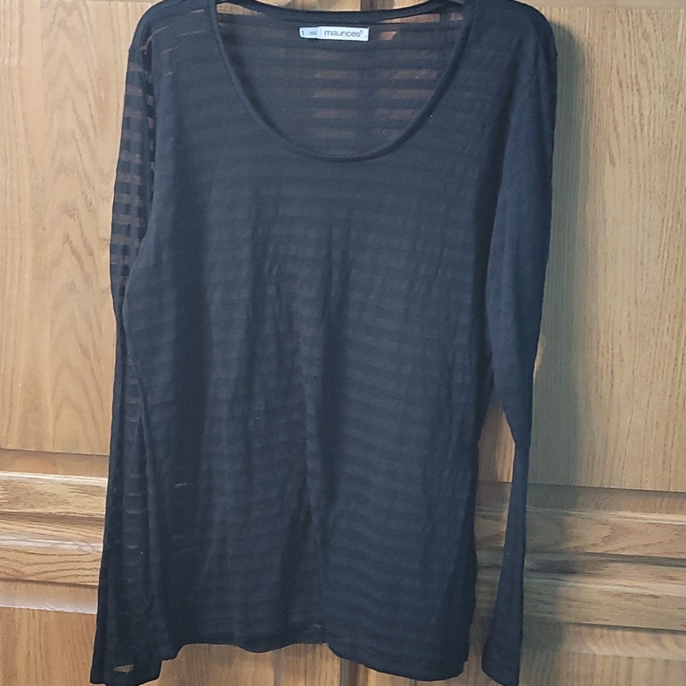Maurices thin top - Picture 1 of 2